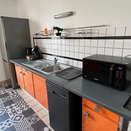 شقة Beau 2 Pieces Quartier Brindeau A 10 Min A Pied Des Docks Et 20 Min De La Gare - Les Oceane