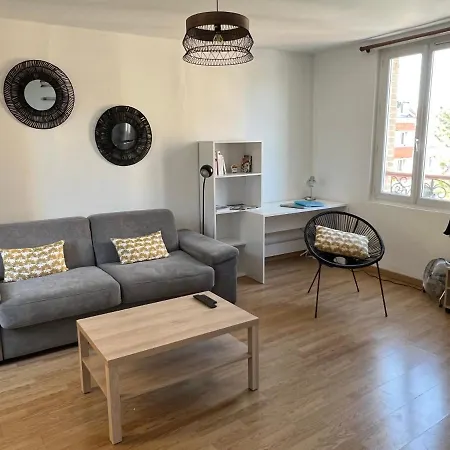 Beau 2 Pieces Quartier Brindeau A 10 Min A Pied Des Docks Et 20 Min De La Gare - Les Oceane *