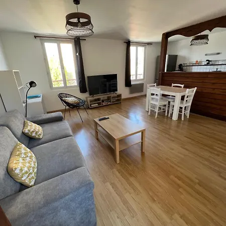 Beau 2 Pieces Quartier Brindeau A 10 Min A Pied Des Docks Et 20 Min De La Gare - Les Oceane